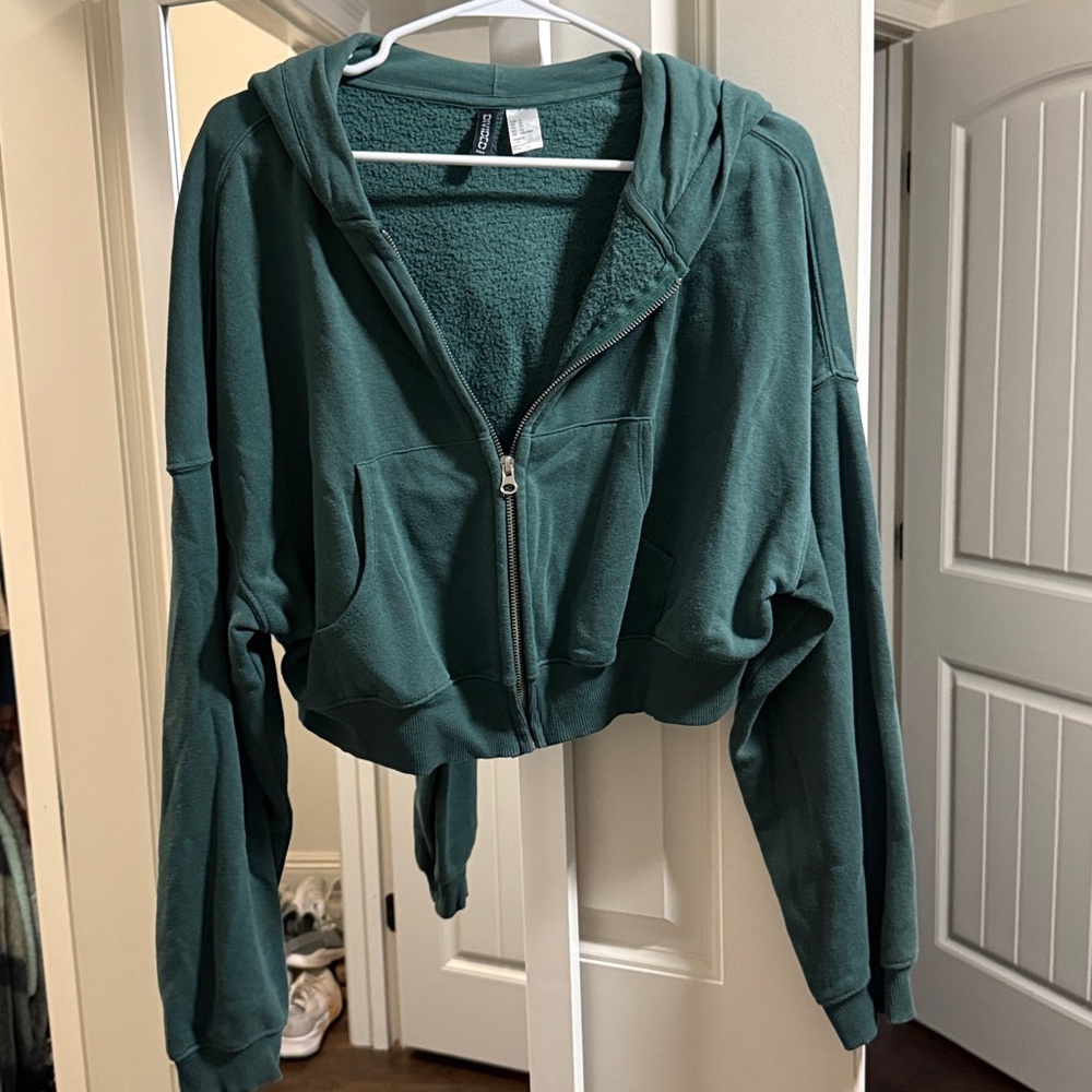 Green Cropped Zip-Up Hoodie